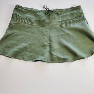 Old Navy linen mini skirt green in size 14